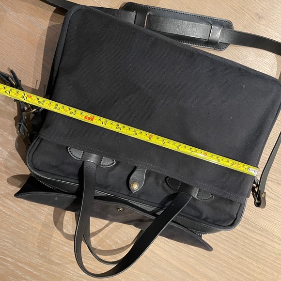 Filson rugged twill black briefcase - Picture 13 of 13